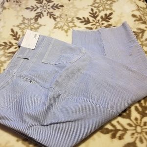 Christopher banks capri pants